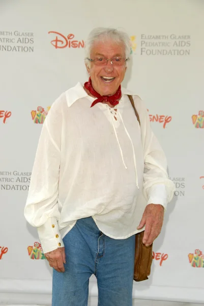 Van Dyke al 2010 A Time For Heroes Celebrity Picnic, Wadsworth Theater, Los Angeles, CA. 06-13-10 — Foto Stock