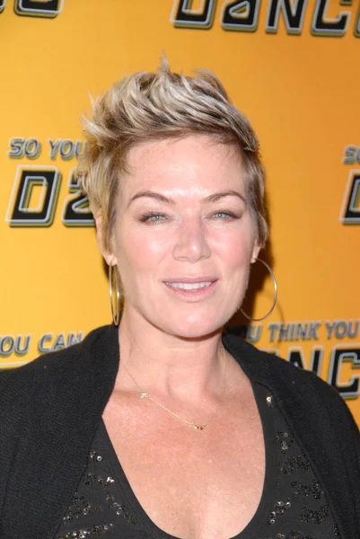 Mia michaels bei der "so you think you can dance" saison 7 premiere party, die trousdale lounge, west hollywood, ca. 27.05. — Stockfoto