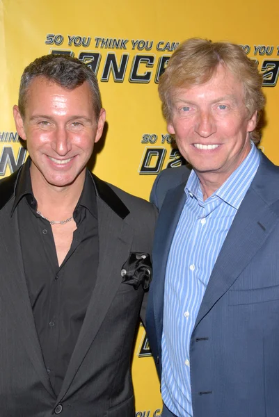Adam Shankman and Nigel Lythgoe at the So You Think You Can Dance Season 7 Premiere Party, The Trousdale Lounge, West Hollywood, CA. 05-27-10 — Stock Photo, Image