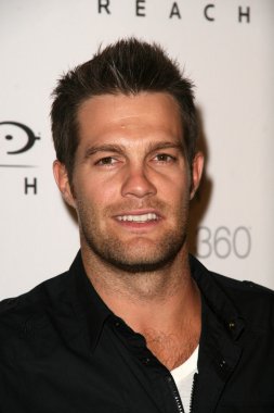 Geoff Stults