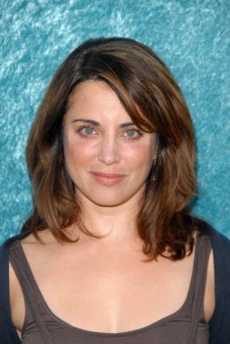 «««hung, Alanna ubach hbos sezon 2 galasında paramount studios, hollywood, ca. 06-23-10