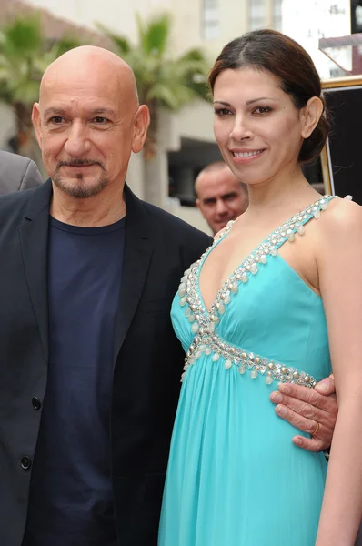 Sir Ben Kingsley, Daniela Lavender — Stock Photo, Image