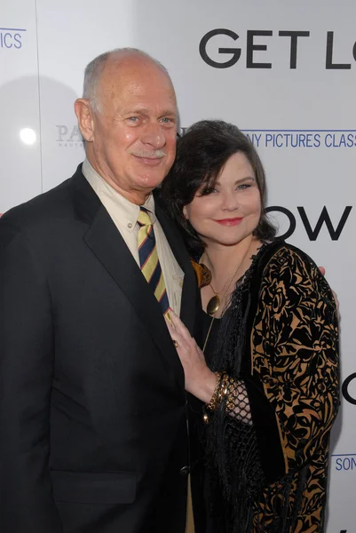 Gerald McRaney and Delta Burke at the premiere of "Get Low," Academy of Motion Picture Arts and Sciences, Los Angeles, CA. 07-27-10 — Stock Photo, Image