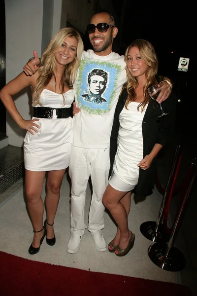 Kenneth monroe im cadillac männer duft celebrity white party, style lounge, studio city, ca. 29-06-10 — Stockfoto