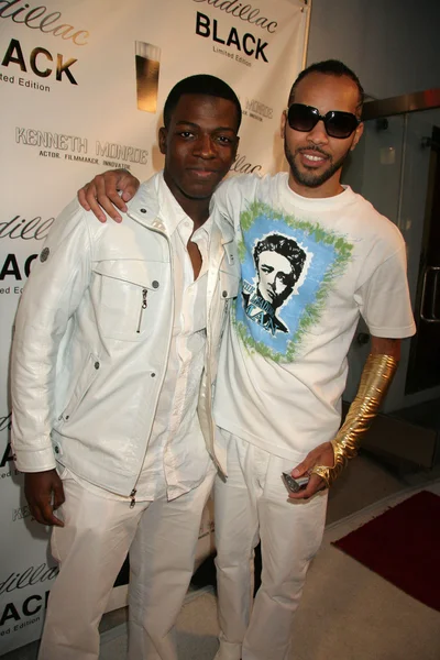 Cedric Sanders and Kenneth Monroe at the Cadillac Men's Fragrance Celebrity White Party, Style Lounge, Studio City, CA. 06-29-10 — Zdjęcie stockowe