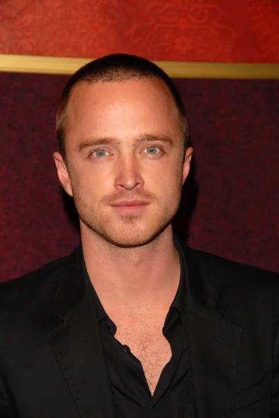 Aaron paul at amcs mad men saison 4 los angeles premiere, mann chinese 6, hollywood, ca 20.07-10 — Stockfoto