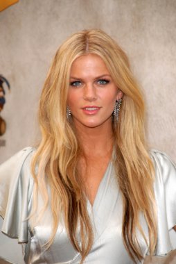 brooklyn decker Spike TV 4 yıllık 
