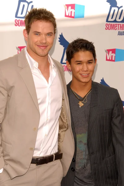 Kellan lutz ve hatayı stewart vh1 2010 yapmak bir şey Ödülleri, Paladyum, hollywood, ca. 07-19-10