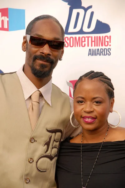 Snoop Dogg y su esposa Shante — Foto de Stock