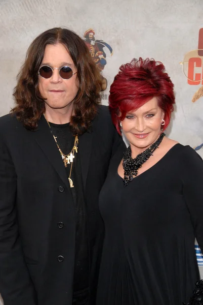 Ozzy Osbourne y Sharon Osbourne en Spike TV 's 4th Annual "Guys Choice Awards", Sony Studios, Culver City, CA. 06-05-10 — Foto de Stock