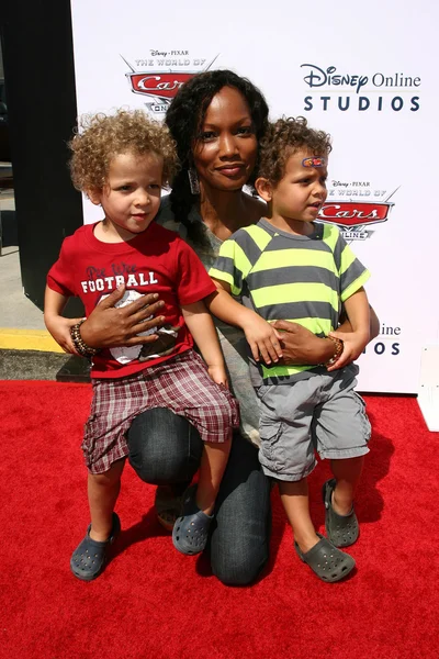 Garcelle Beauvais pada Peluncuran The World of "Cars" Online, Bobs Big Boy, Burbank, CA. 08-11-10 — Stok Foto