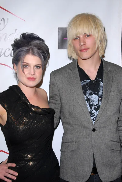 Kelly Osbourne and Luke Worrall at Kelly Osbourne Charity Clothing Drive for My Friends Place, MI6, West Hollywood, CA. 05-26-10 — Stock Photo, Image