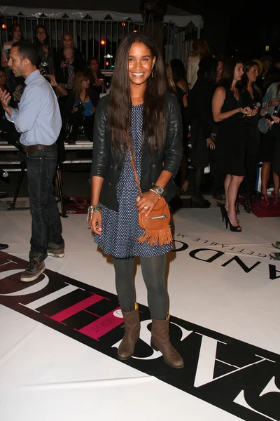 Joy Bryant en Rodeo Drive celebra Fashion 's Night Out, Beverly Hills, CA. 09-10-10 —  Fotos de Stock