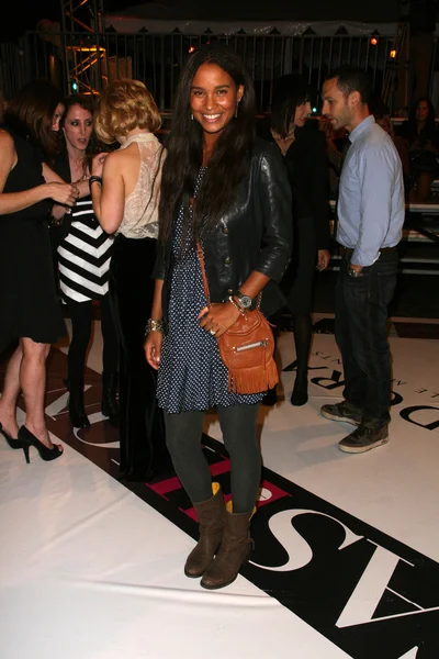 Joy Bryant no Rodeo Drive Celebrates Fashion 's Night Out, Beverly Hills, CA. 09-10-10 — Fotografia de Stock