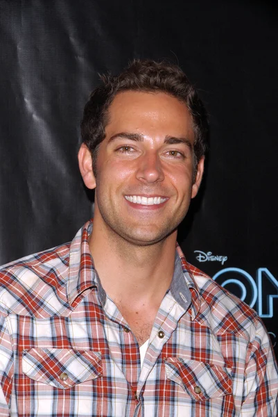 Zachary Levi — Foto de Stock