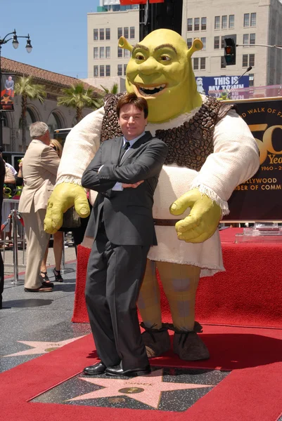 Mike Myers at the induction of Shrek into the Hollywood Walk of Fame, Hollywood, CA. 05-20-10 — Zdjęcie stockowe