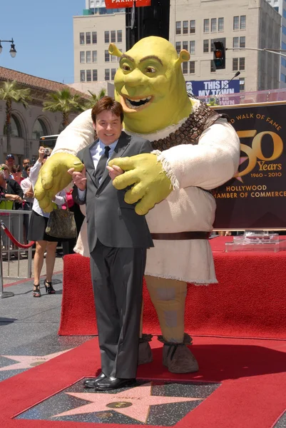 Mike Myers na indução de Shrek na Calçada da Fama de Hollywood, Hollywood, CA. 05-20-10 — Fotografia de Stock