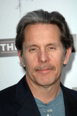 Gary Cole