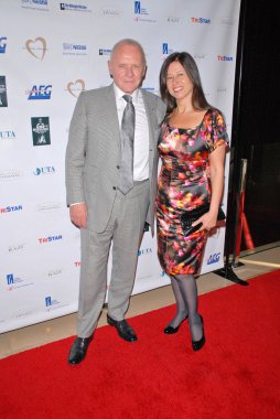 Anthony Hopkins, Stella Arroyave