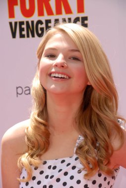 Stefanie Scott