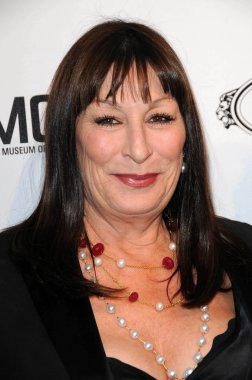 Anjelica Huston