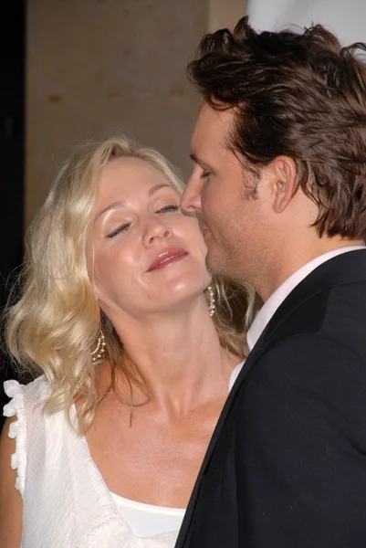 Jennie Garth and Peter Facinelli — Stock Photo, Image