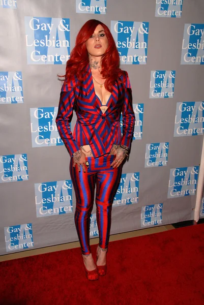 Kat Von D alla L.A. "An Evening With Women: Celebrating Art, Music and Equality" del Gay and Lesbian Center, Beverly Hilton Hotel, Beverly Hills, CA. 05-01-10 — Foto Stock