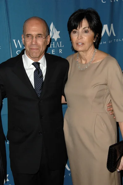 Jeffrey Katzenberg y su esposa — Foto de Stock
