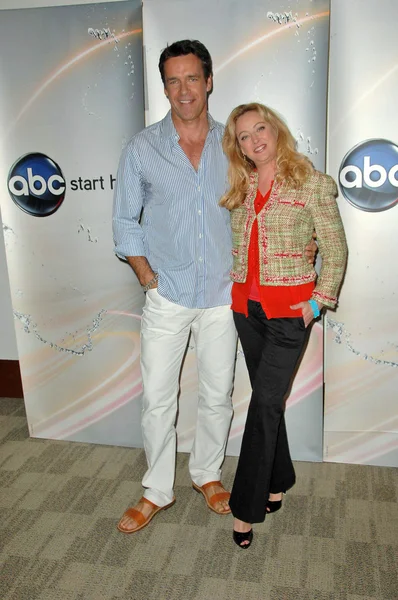 David James Elliott and Virginia Madsen — Stock Photo, Image