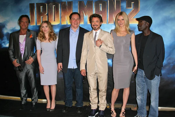 Mickey Rourke, Jon Favreau, Scarlett Johansson, Robert Downey Jr., Gwyneth Paltrow et Don Cheadle — Photo