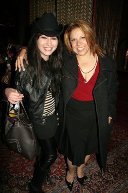 Elissa dowling ve sophia santi