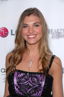 Gabrielle senn haute ve rahatsız sezon 2 at launch party, thompson hotel, beverly hills, ca. 05-10-10