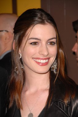 Anne Hathaway