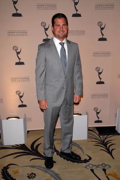 George Eads en la Academia de Artes y Ciencias de la Televisión Tercera Academia Anual de Televisión Honores, Beverly Hills Hotel, Beverly Hills, CA. 05-05-1 - —  Fotos de Stock