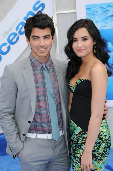 Joe Jonas y Demi Lovato —  Fotos de Stock