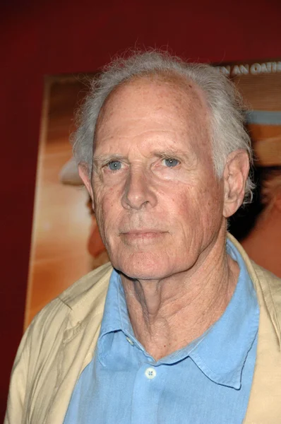 Bruce Dern a "The Lightkeepers" Los Angeles Premiere, ArcLight Cinemas, Hollywood, CA. 05-04-10 — Foto Stock