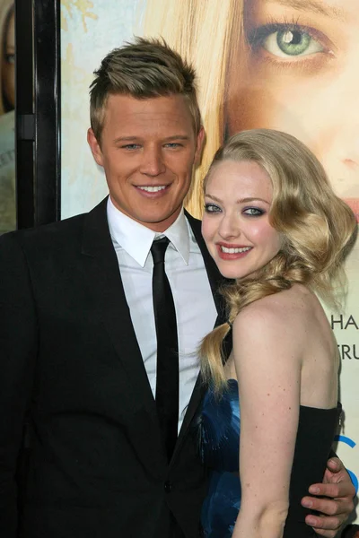 Chris Egan and Amanda Seyfried — 스톡 사진