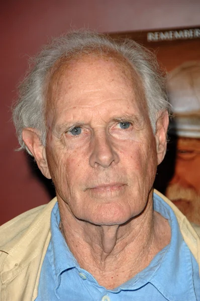 Bruce Dern à "The Lightkeepers" Los Angeles Premiere, ArcLight Cinemas, Hollywood, CA. 05-04-10 — Photo