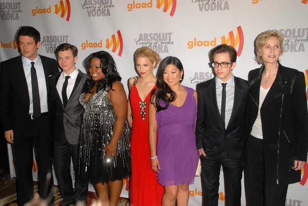 Cast of "Glee" at the 21st Annual GLAAD Media Awards, Hyatt Regency Century Plaza, Century City, CA. 04-17-10 — Stock Photo, Image