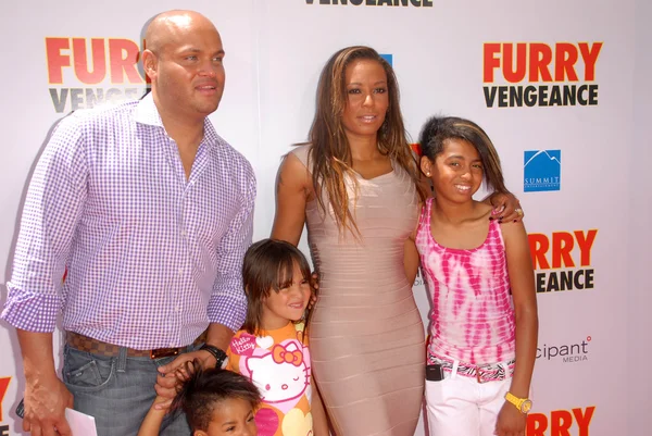 Melanie Brown y su familia — Foto de Stock