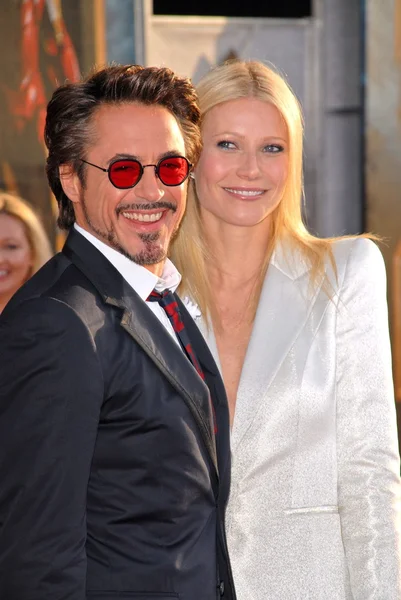 Robert downey jr. och gwyneth paltrow — Stockfoto