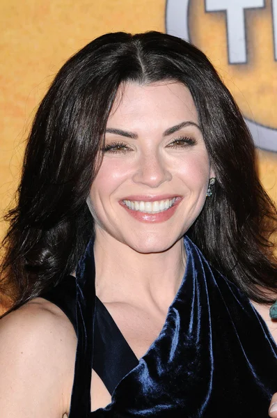 Julianna Margulies at the 16th Annual Screen Actors Guild Awards Press Room, Shrine Auditorium, Los Angeles, CA. 01-23-10 — Stock Photo, Image