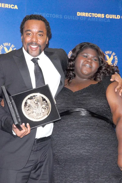 Lee daniels och gabourey sidibe vid den 62: a årliga dga awards - Pressrum, hyatt regency century plaza hotel, century city, ca. 01-30-10 — Stockfoto