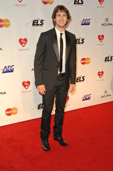Josh Groban at the 2010 MusiCares Person Of The Year Tribute To Neil Young, Los Angeles Convention Center, Los Angeles, CA. 01-29-10 — Stock Photo, Image