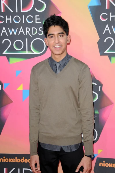 Dev patel på nickelodeon's 23 årliga kids' choice awards, ucla's pauley pavilion, westwood, ca 03-27-10 — Stockfoto