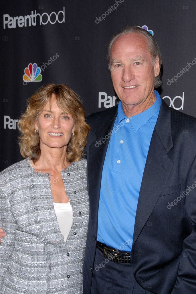 Craig T. Nelson and wife Stock Editorial Photo © s_bukley 15009191