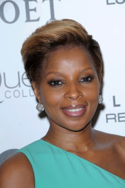 Mary J. Blige at the 3rd Annual Essence Black Women in Hollywood Luncheon, Beverly Hills Hotel, Beverly Hills, CA. 03-04-10