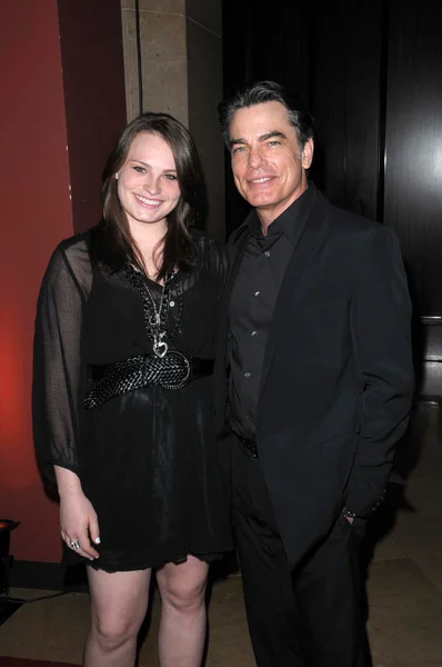 Peter Gallagher and Daughter Kathryn at the 18th Annual "A Night at Sardi's" benefitting the Alzheimer's Association, Beverly Hilton, Beverly Hills, CA. 03-18-10 — Stock Photo, Image