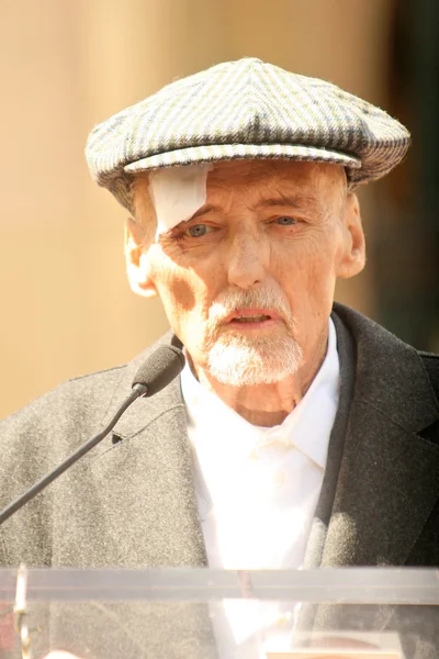 Dennis Hopper na cerimônia de indução da Calçada da Fama de Hollywood para Dennis Hopper, Hollywood Blvd., Hollywood, CA. 03-26-10 — Fotografia de Stock