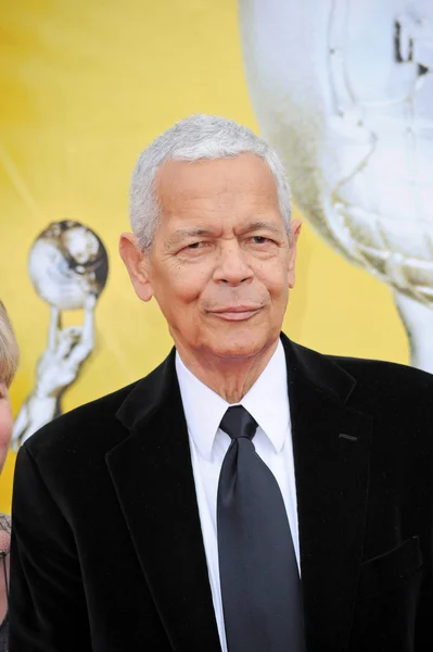 Dr. Jullian Bond no 41st NAACP Image Awards - Arrivals, Shrine Auditorium, Los Angeles, CA. 02-26-10 — Fotografia de Stock